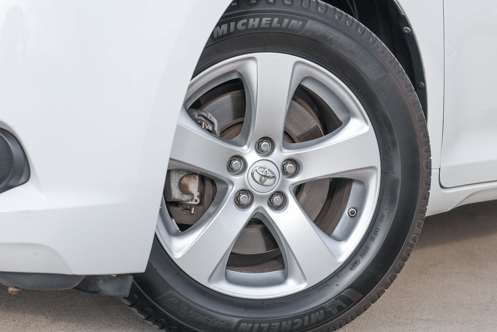 Used 2017 Toyota Sienna LE FWD image 12