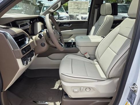 New 2026 GMC Yukon XL Denali AWD/4WD image 4