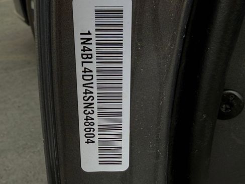 Used 2025 Nissan Altima 2.5 SV image 27