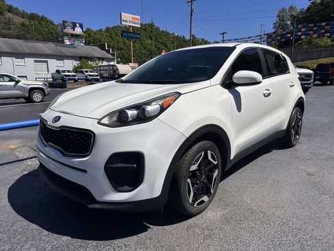Used 2019 Kia Sportage LX FWD image 3