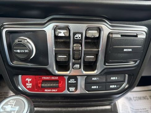 Used 2021 Jeep Wrangler Unlimited Rubicon 392 AWD/4WD image 27