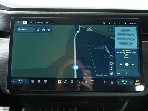 Used 2023 Rivian R1S Adventure image 31