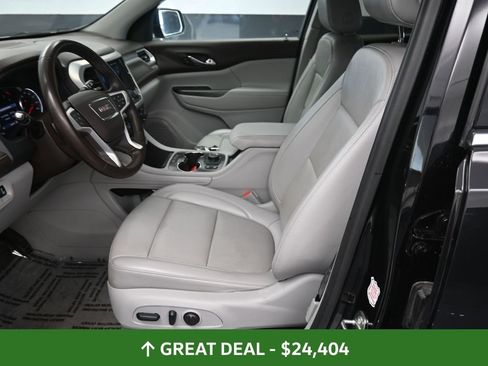 Used 2023 GMC Acadia SLT image 32
