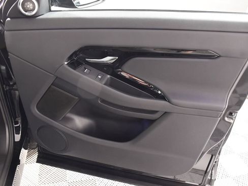 New 2026 Land Rover Range Rover Evoque Dynamic SE AWD/4WD image 18