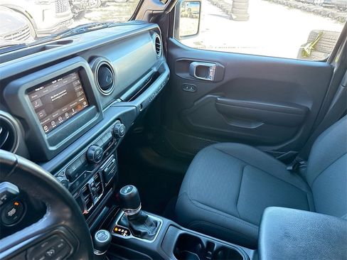 Used 2021 Jeep Wrangler Unlimited Sport image 25