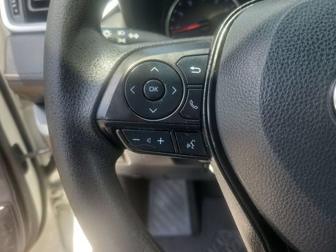 Certified 2022 Toyota RAV4 XLE FWD image 18