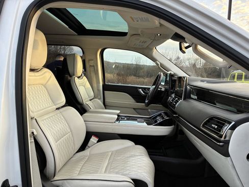 Used 2018 Lincoln Navigator Black Label w/ Cargo Package image 29