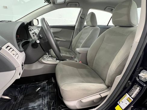 Used 2013 Toyota Corolla LE FWD image 8