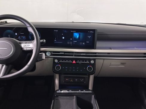 Certified 2025 Hyundai Tucson SEL AWD/4WD image 16