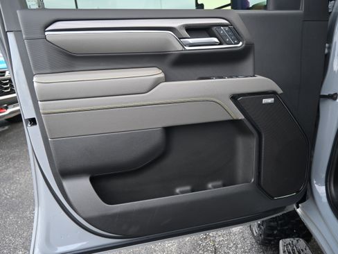 Used 2024 Chevrolet Silverado 2500 ZR2 w/ ZR2 Bison Edition image 17