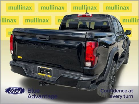 Used 2023 Chevrolet Colorado Trail Boss AWD/4WD image 4