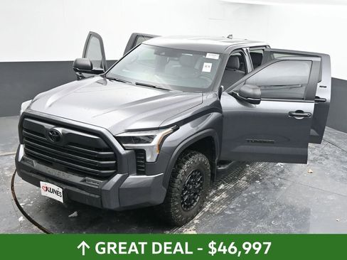 Used 2025 Toyota Tundra SR5 image 61