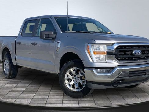 Used 2023 Ford F150 XLT image 3