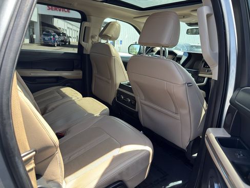 Used 2023 Ford Expedition Max Limited AWD/4WD image 21