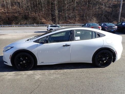 New 2026 Toyota Prius AWD image 7