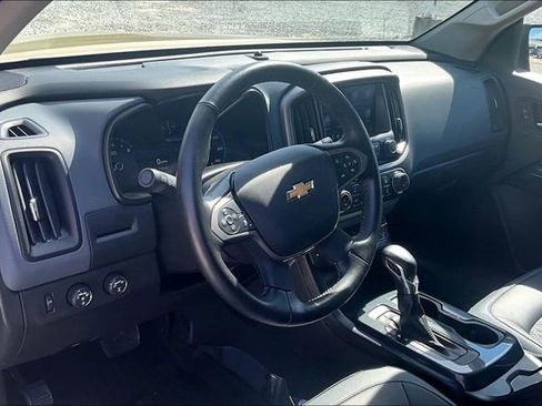 Used 2022 Chevrolet Colorado Z71 AWD/4WD image 13