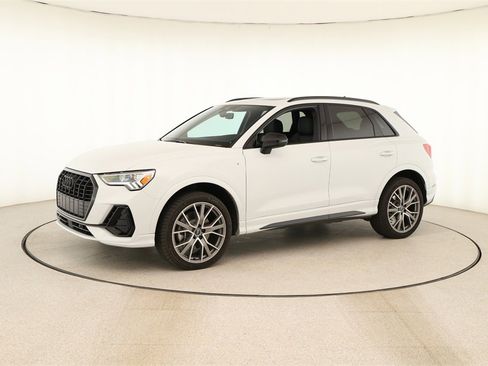 Certified 2025 Audi Q3 2.0T Premium Plus w/ Premium Plus Package image 13