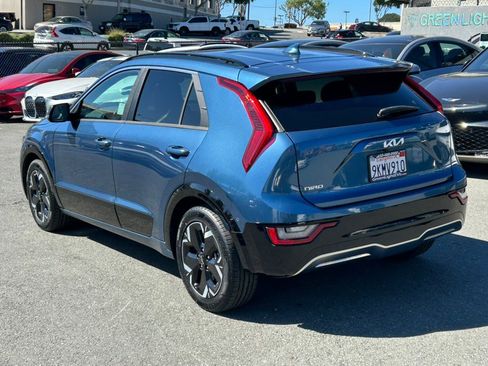 Used 2023 Kia Niro Wave image 7