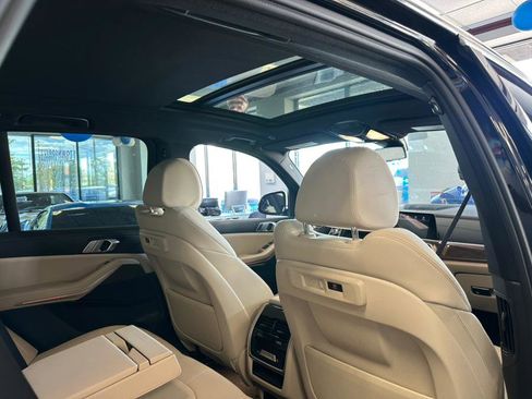 Used 2021 BMW X5 xDrive40i w/ Convenience Package image 29