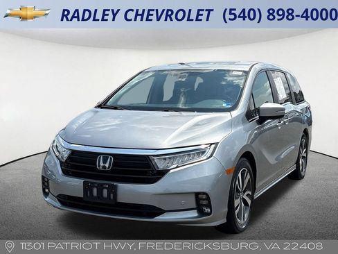 Used 2023 Honda Odyssey Touring image 1