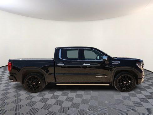 Used 2023 GMC Sierra 1500 Denali w/ Denali Reserve Package AWD/4WD image 5