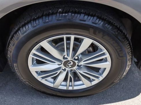 Used 2018 INFINITI QX80 4WD w/ Driver Assistance Package image 73