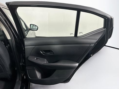Used 2024 Nissan Sentra SV FWD image 27