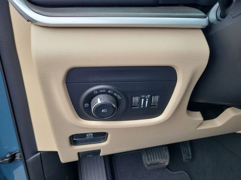 New 2026 Jeep Grand Cherokee L Limited AWD/4WD image 11
