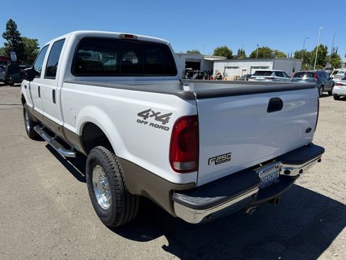 Used 2002 Ford F250 4x4 Crew Cab Super Duty image 3
