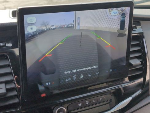 Used 2023 Ford Transit 350 XLT image 20