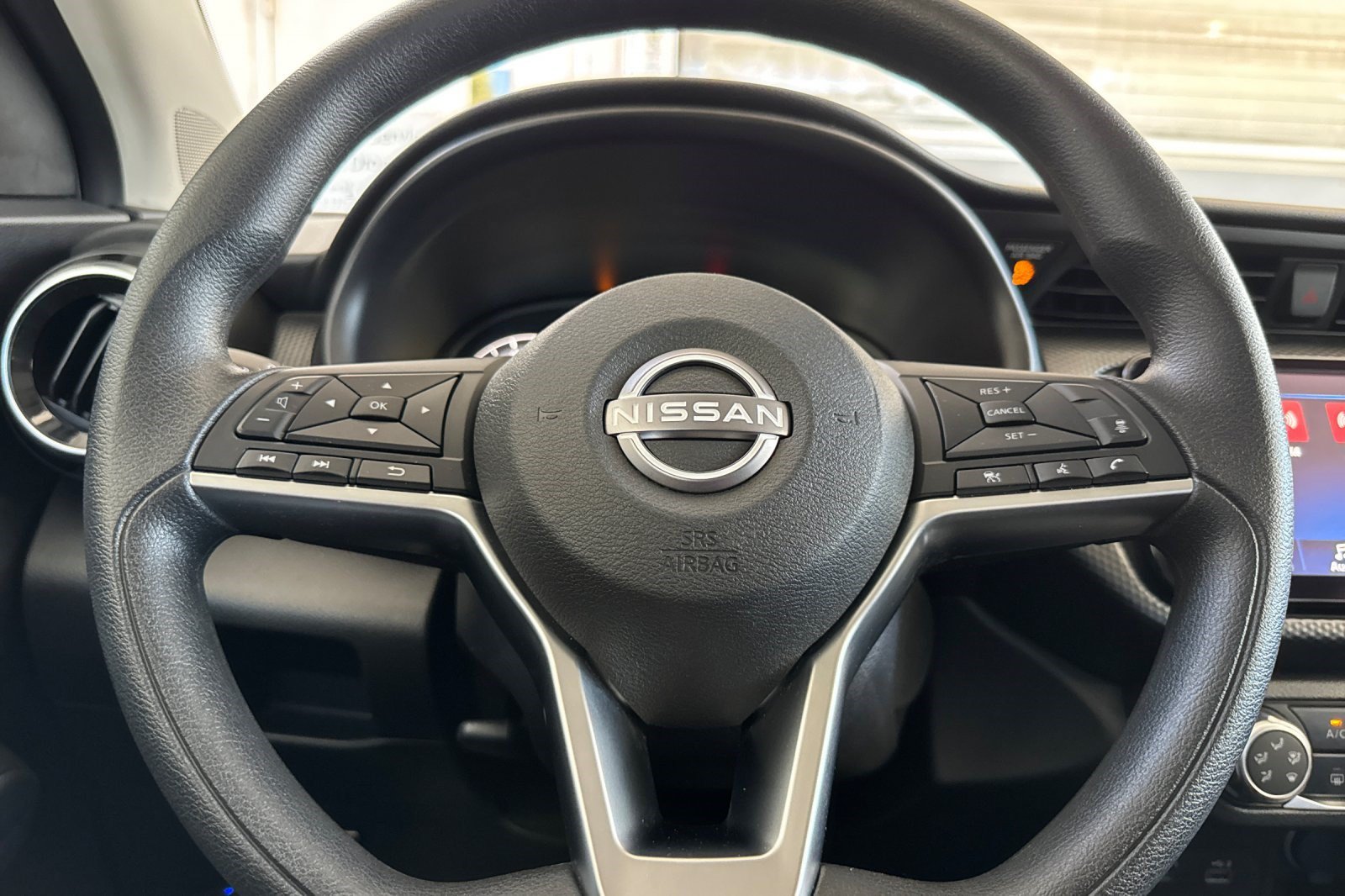 Used 2023 Nissan Kicks SV FWD image 29
