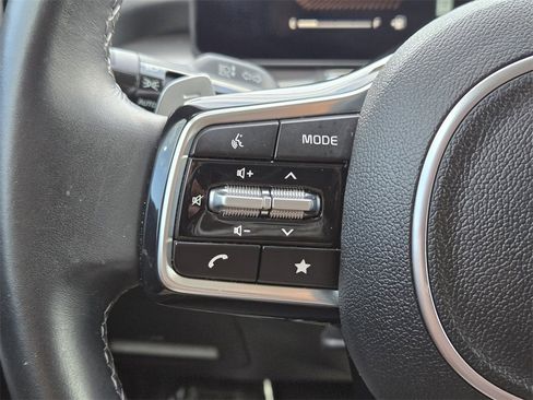 Certified 2025 Kia Sorento EX w/ EX Panoramic Sunroof Package image 28