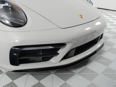 Used 2024 Porsche 911 Carrera RWD image 12