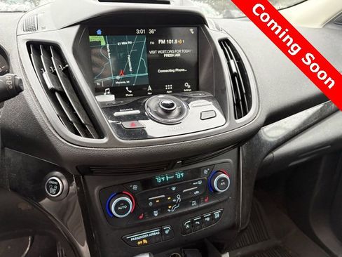 Used 2018 Ford Escape Titanium w/ Ford Safe & Smart Package image 8