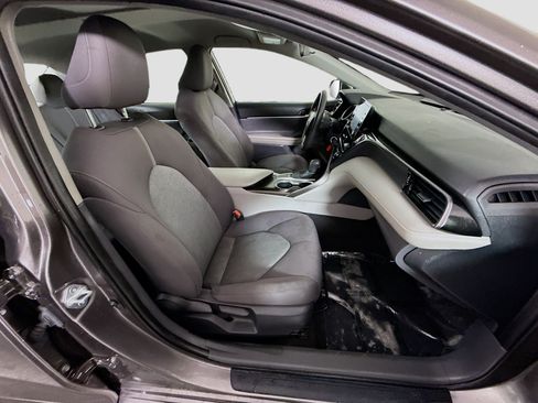 Used 2022 Toyota Camry LE FWD image 28