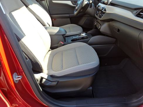 Certified 2022 Ford Escape SE w/ Convenience Package image 9
