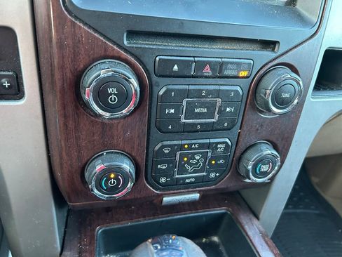 Used 2014 Ford F150 King Ranch w/ King Ranch Luxury Package RWD image 24