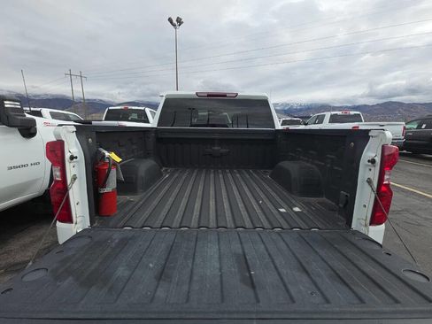 Used 2020 Chevrolet Silverado 1500 LT w/ Fleet Comfort Package image 8