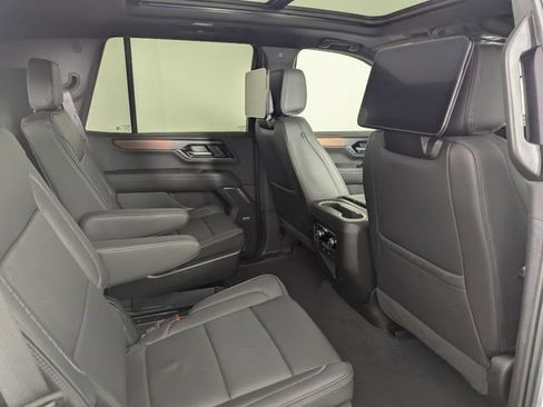 Used 2025 GMC Yukon Denali w/ Denali Reserve Package AWD/4WD image 21