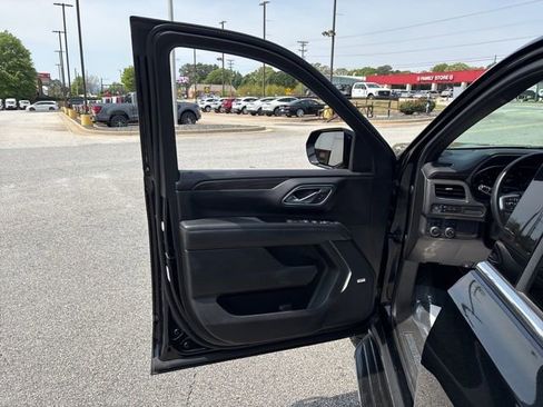 Used 2023 Chevrolet Tahoe LT image 10