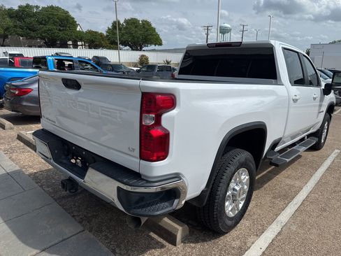 Used 2025 Chevrolet Silverado 2500 LT image 8