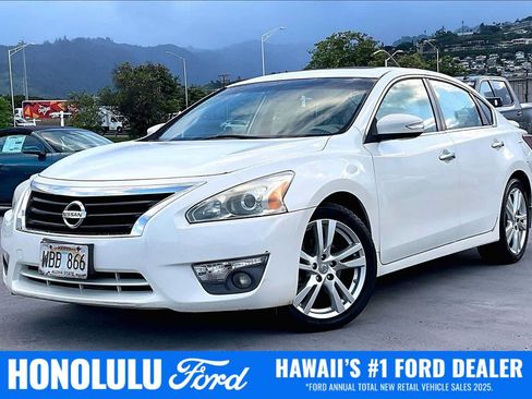 Used 2013 Nissan Altima 3.5 SL FWD image 1