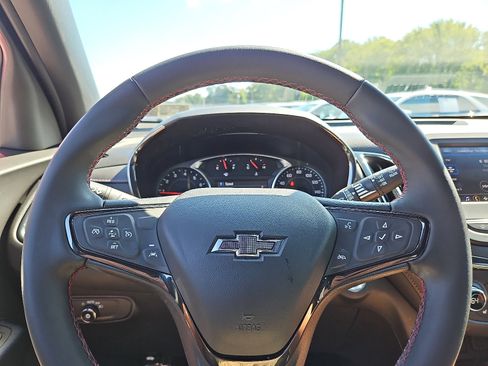 Certified 2024 Chevrolet Equinox RS image 18