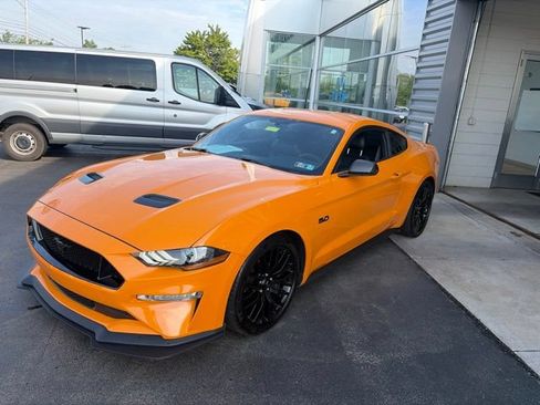 Used 2018 Ford Mustang GT Premium w/ GT Performance Package RWD image 2
