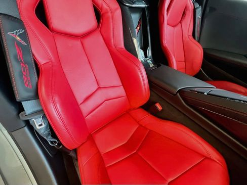 Used 2024 Chevrolet Corvette Z06 RWD image 25