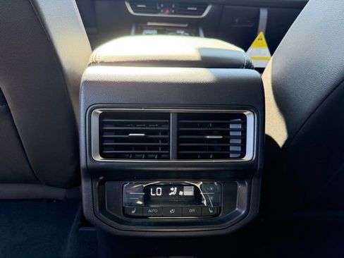 New 2026 Volkswagen Atlas SEL AWD/4WD image 8