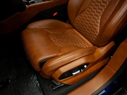 Used 2019 Lamborghini Urus AWD/4WD image 31