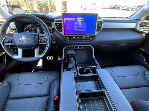 Used 2023 Toyota Tundra Limited image 15