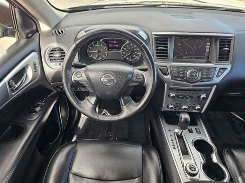 Used 2019 Nissan Pathfinder SL w/ Cargo Package image 25