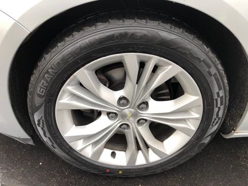 Used 2014 Chevrolet Impala LT w/ Convenience Package image 10